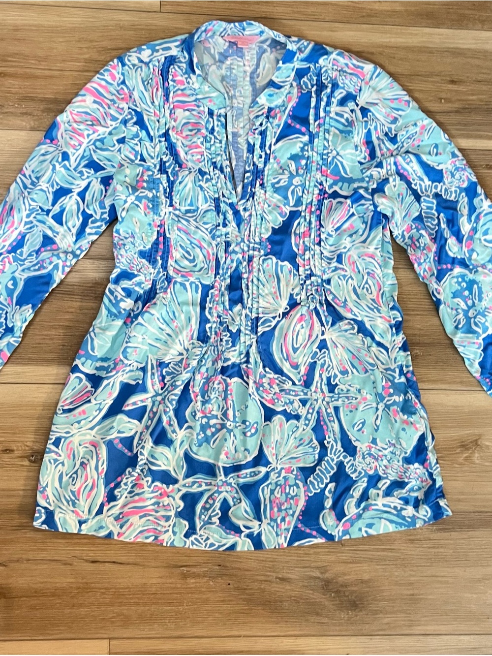 Lilly Pulitzer Seashell/Sand Dollar Print Pleated Tunic Top - Size Medium